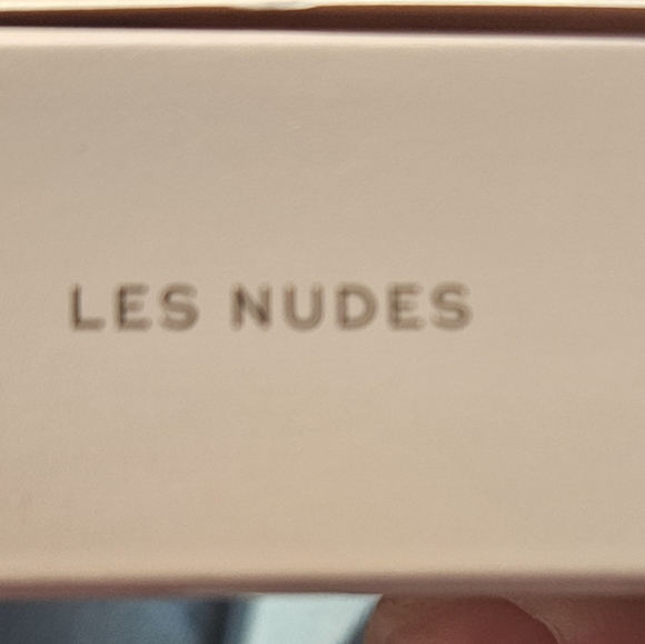 Westman Atelier Lip Suede- Les Nudes NIB - Picture 4 of 6